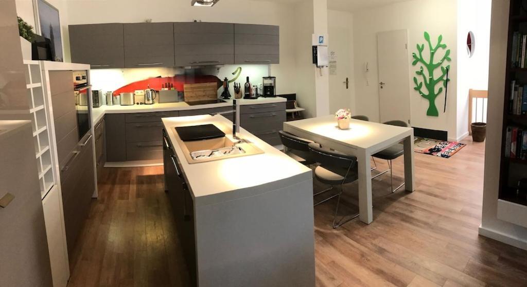 Exclusive Fewo In Warnemuende, 150M To The Beach, 2 Bathrooms, 2 Bedrooms, Sauna, Wifi And Much More. Rostock Dış mekan fotoğraf