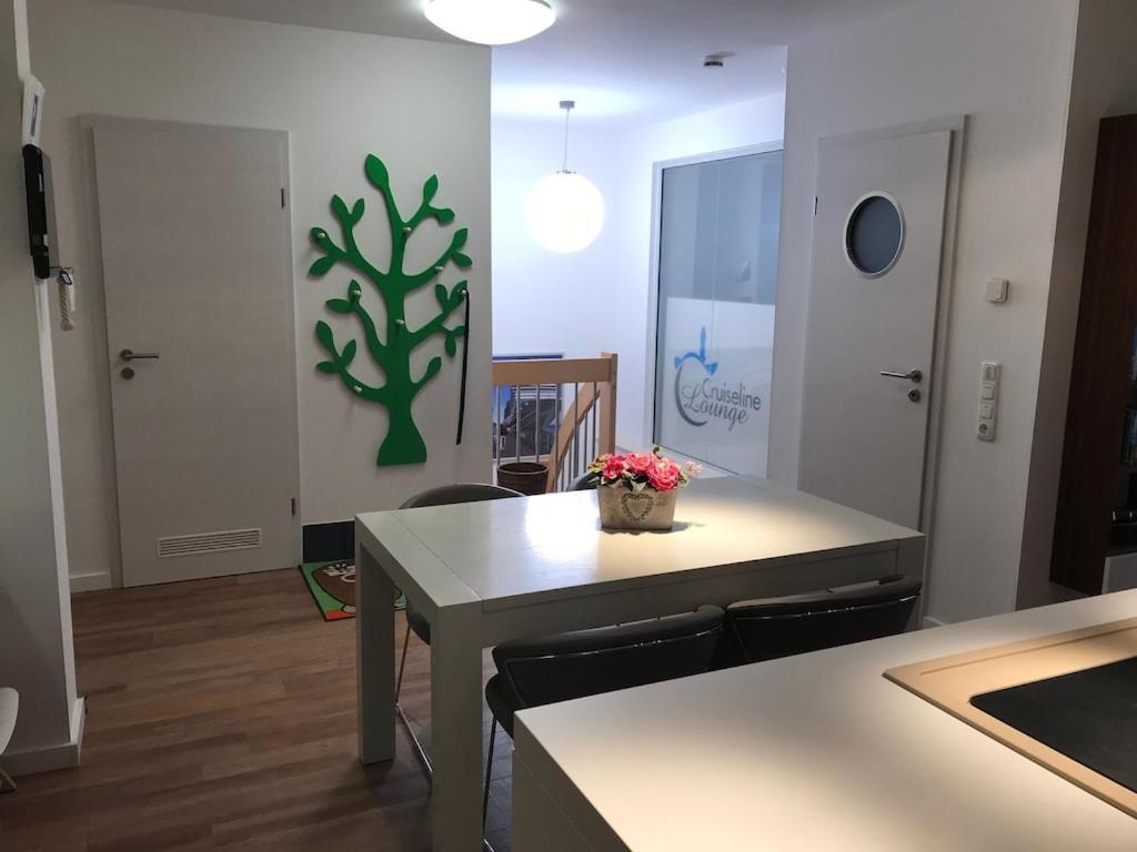 Exclusive Fewo In Warnemuende, 150M To The Beach, 2 Bathrooms, 2 Bedrooms, Sauna, Wifi And Much More. Rostock Dış mekan fotoğraf