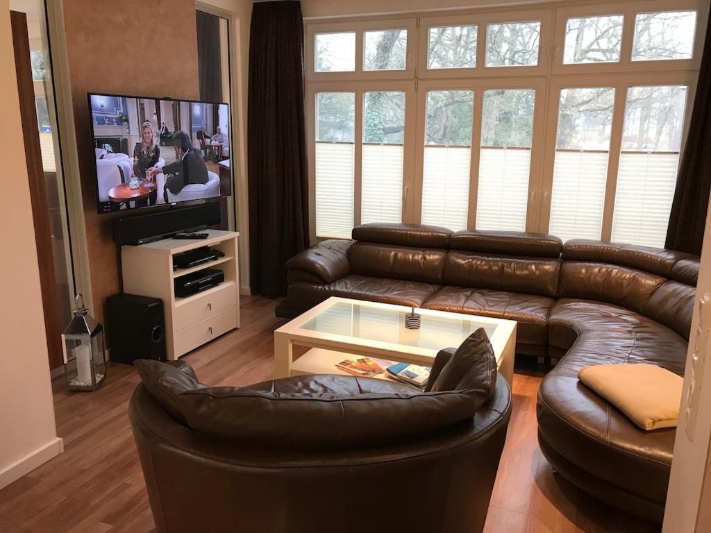 Exclusive Fewo In Warnemuende, 150M To The Beach, 2 Bathrooms, 2 Bedrooms, Sauna, Wifi And Much More. Rostock Dış mekan fotoğraf