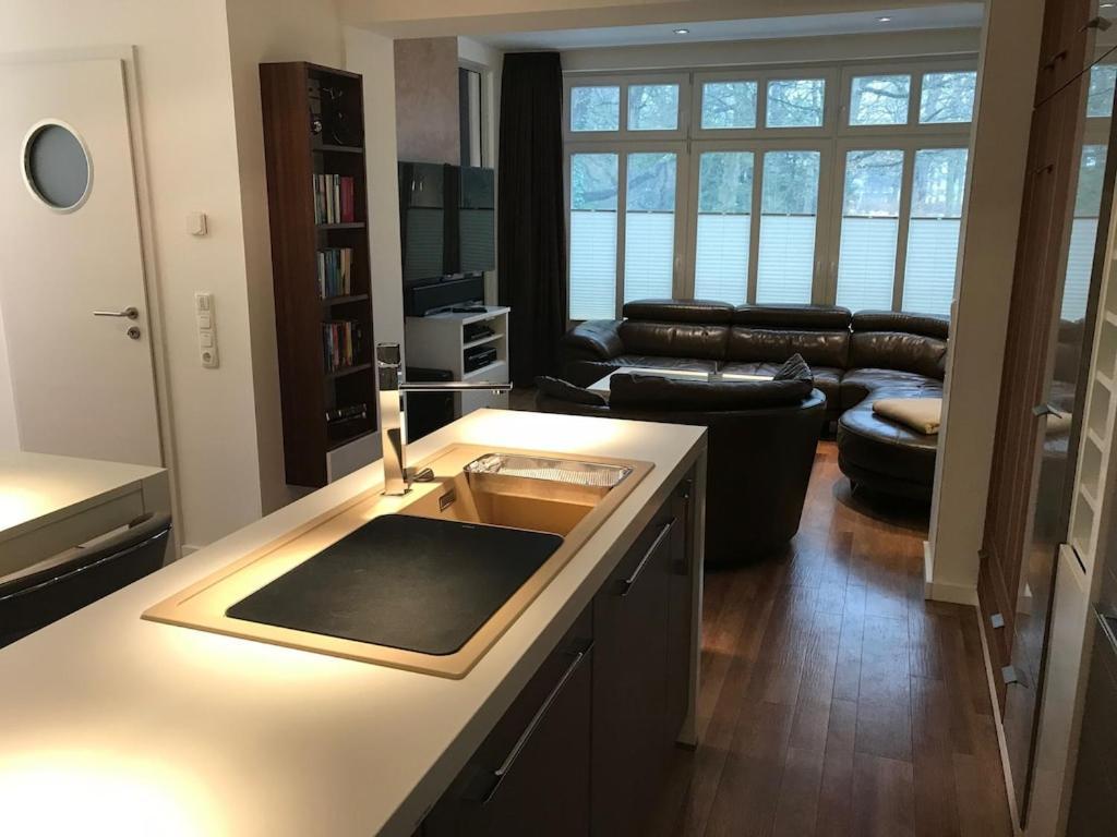 Exclusive Fewo In Warnemuende, 150M To The Beach, 2 Bathrooms, 2 Bedrooms, Sauna, Wifi And Much More. Rostock Dış mekan fotoğraf